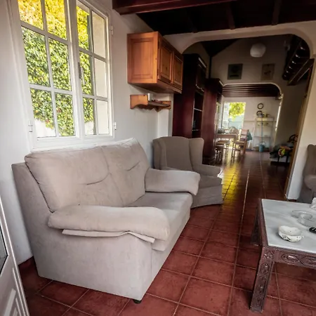 Casa De Playa Holiday home *
